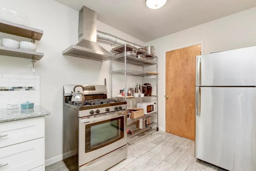 Perla D'Italia -1Br- Free Driveway Parking -1 Car Appartement San Diego Buitenkant foto